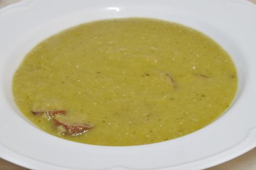 Rýnská hrachová polévka  – Snadné Německo recept, zvládnete za 30 - 45 minut